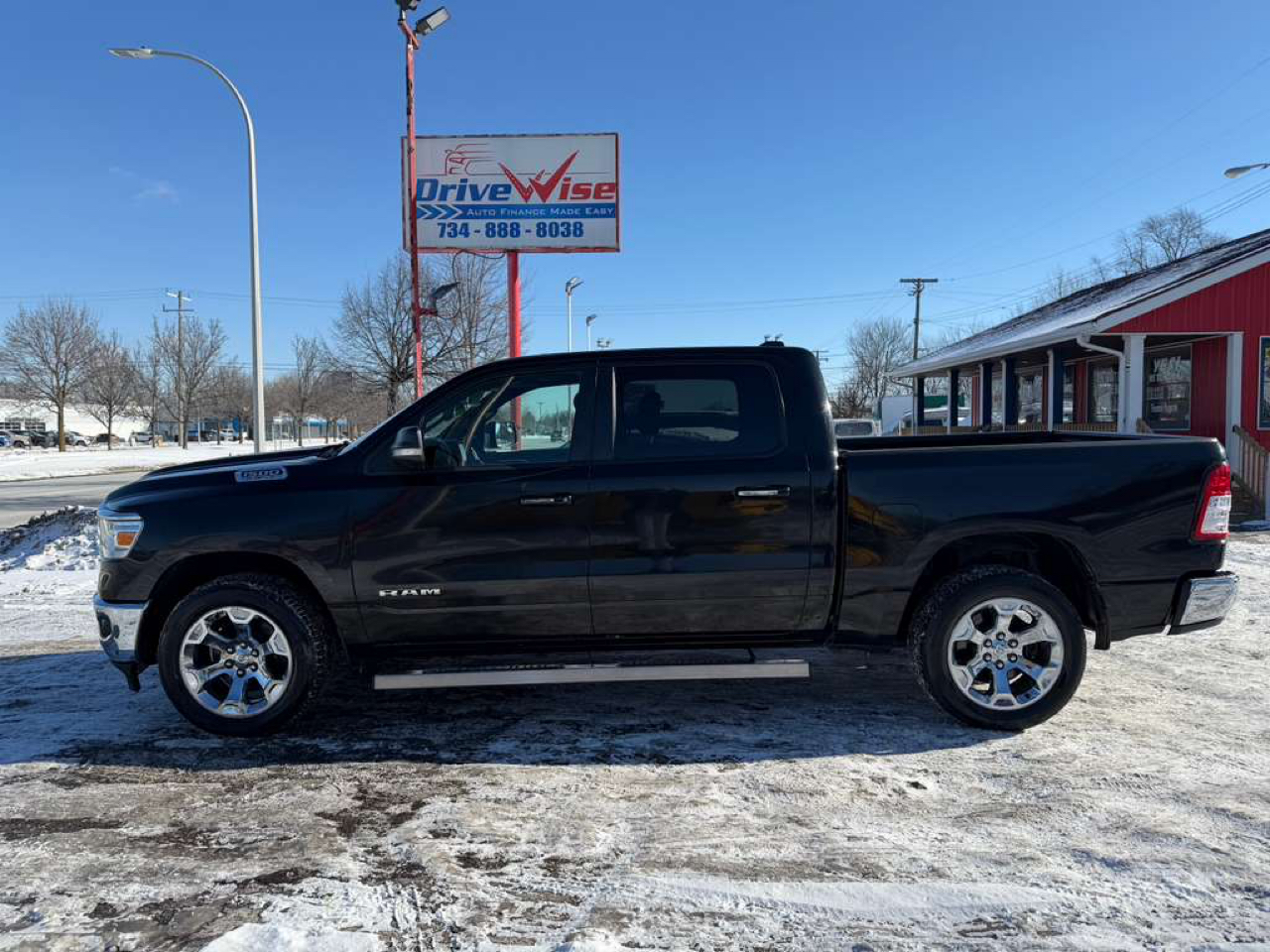 RAM 1500 Big Horn Crew Cab SWB 4WD 2019