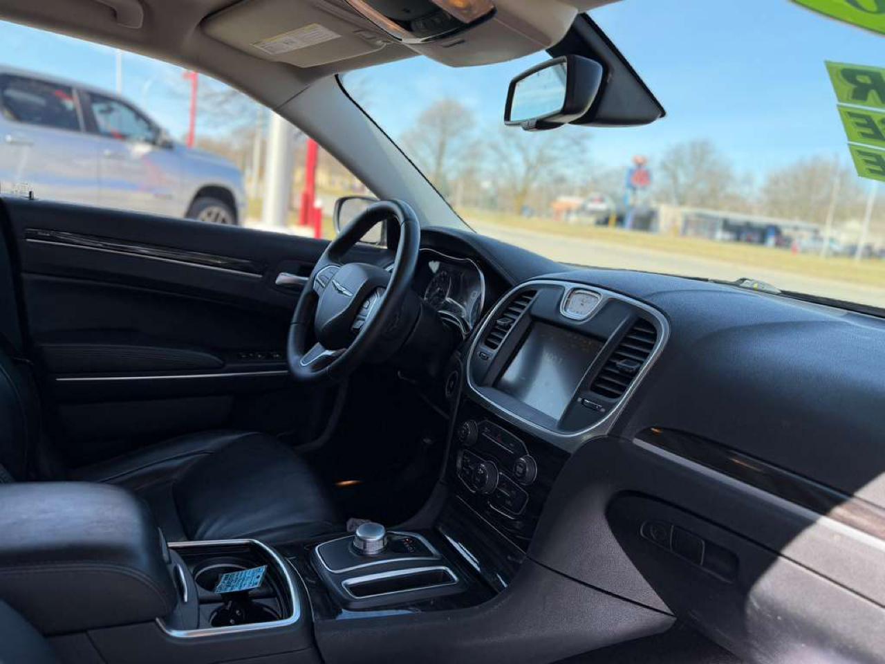 Chrysler 300 Limited RWD 2016