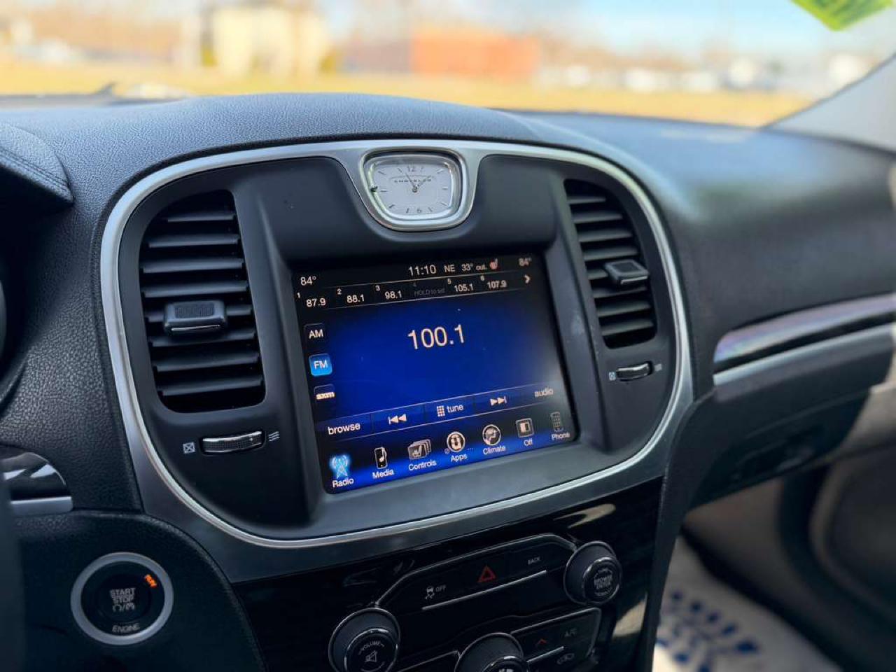 Chrysler 300 Limited RWD 2016