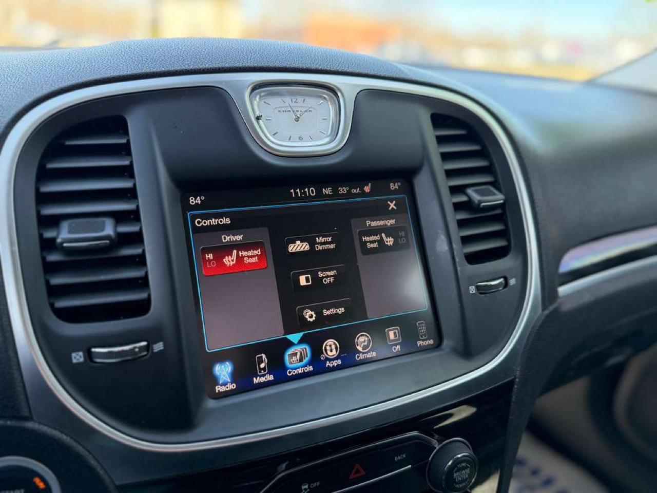 Chrysler 300 Limited RWD 2016