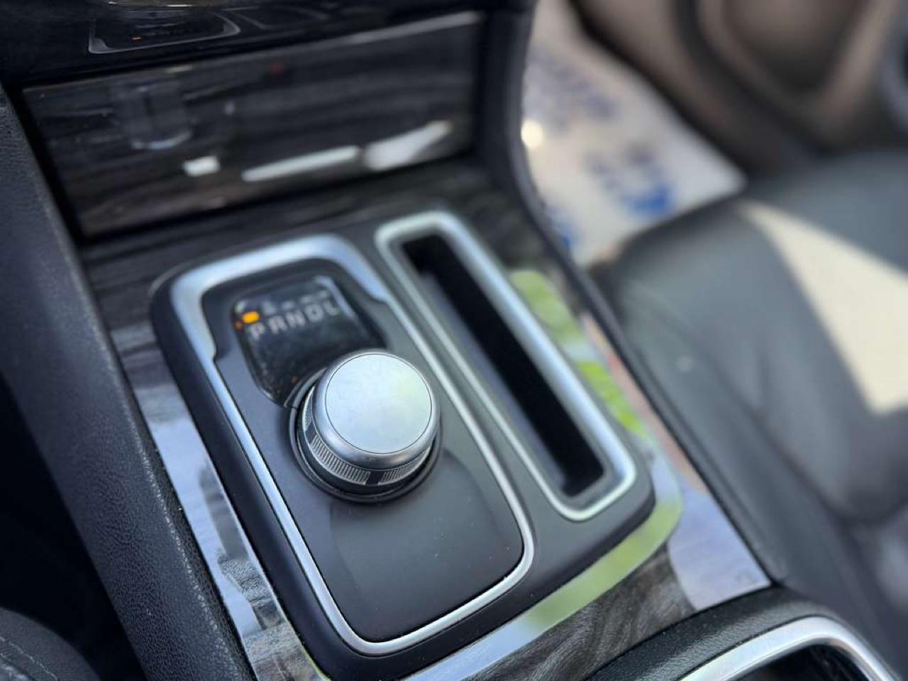 Chrysler 300 Limited RWD 2016