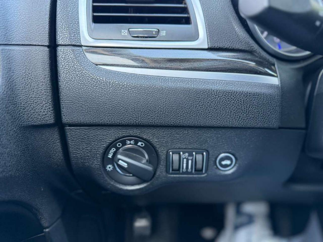 Chrysler 300 Limited RWD 2016