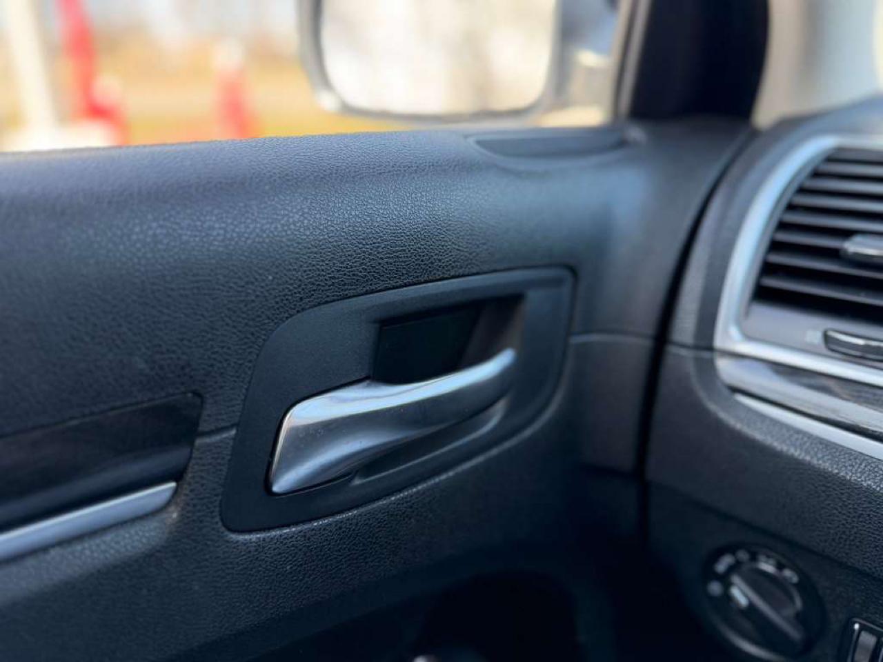 Chrysler 300 Limited RWD 2016