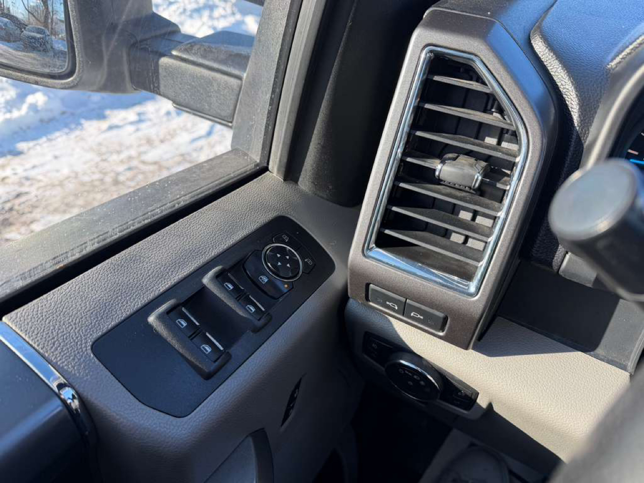 Ford F-150 XLT SuperCrew 6.5-ft Box 4WD 2016