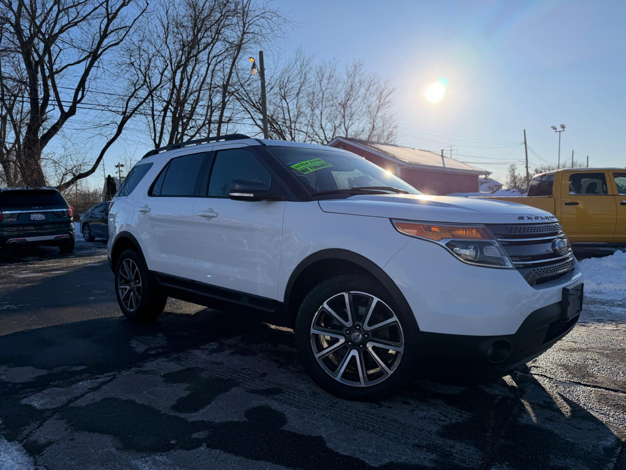 Ford Explorer XLT 4-Door 4WD 2015