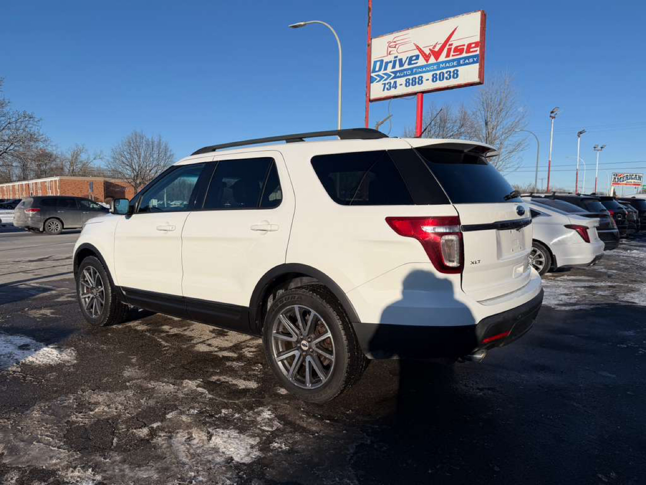 Ford Explorer XLT 4-Door 4WD 2015
