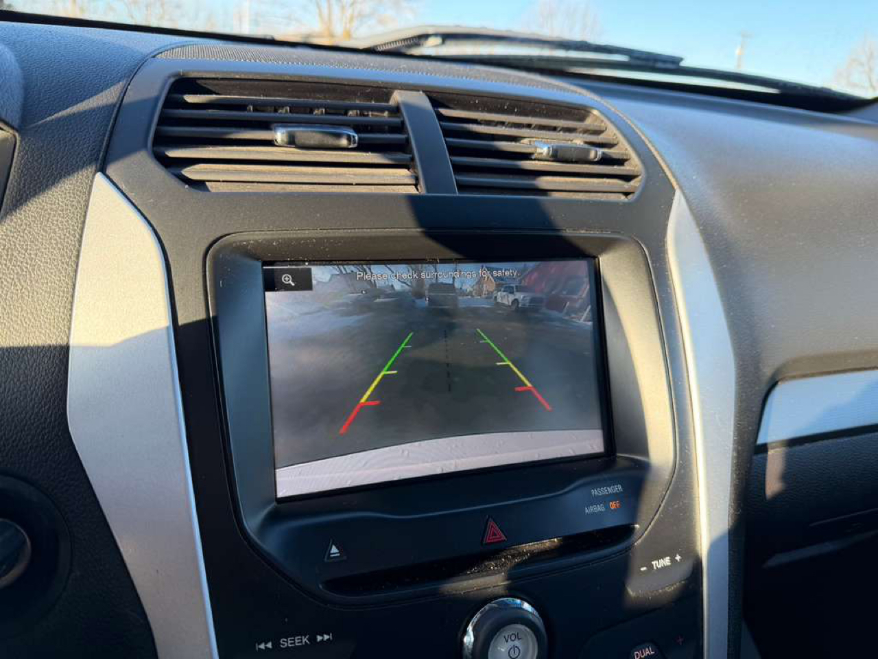 Ford Explorer XLT 4-Door 4WD 2015