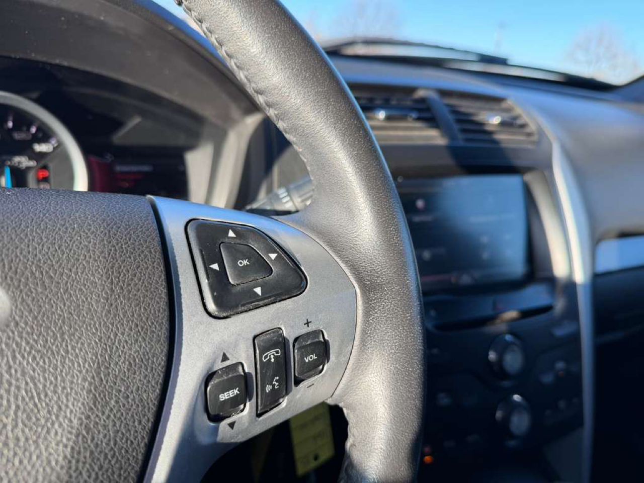 Ford Explorer XLT 4-Door 4WD 2015