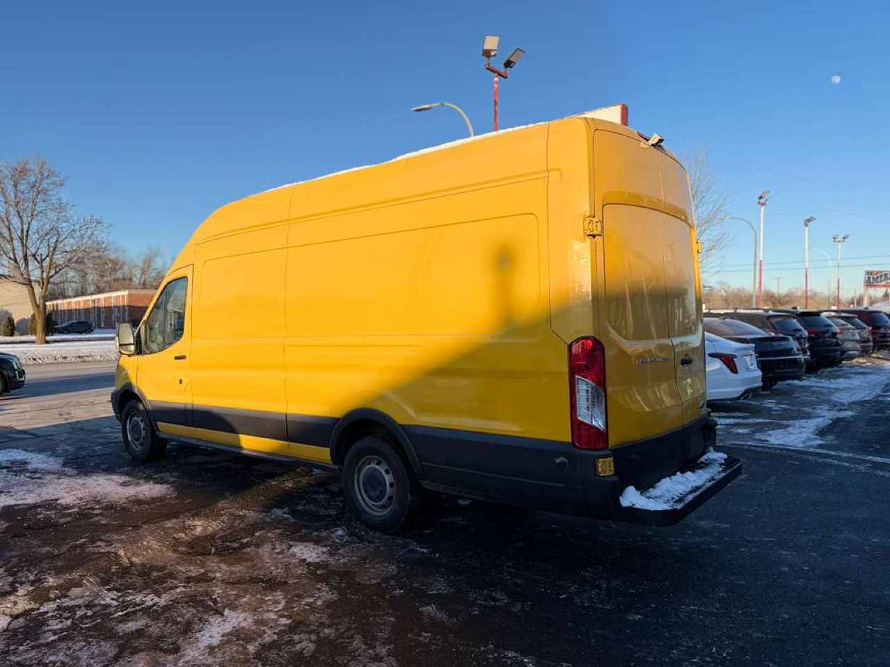 Ford Transit 250 Van High Roof w/Sliding Pass. 148-in. WB EL 2016