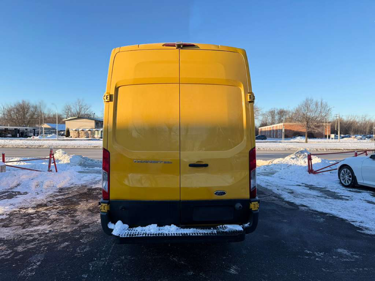 Ford Transit 250 Van High Roof w/Sliding Pass. 148-in. WB EL 2016