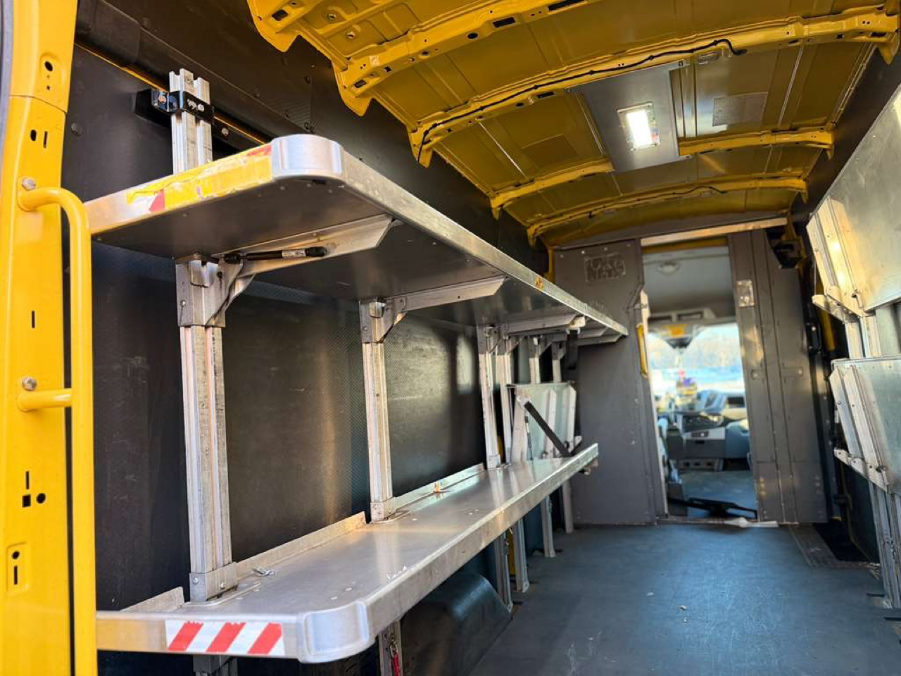 Ford Transit 250 Van High Roof w/Sliding Pass. 148-in. WB EL 2016