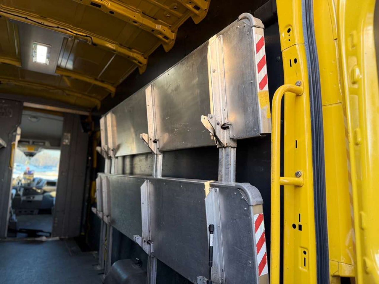 Ford Transit 250 Van High Roof w/Sliding Pass. 148-in. WB EL 2016