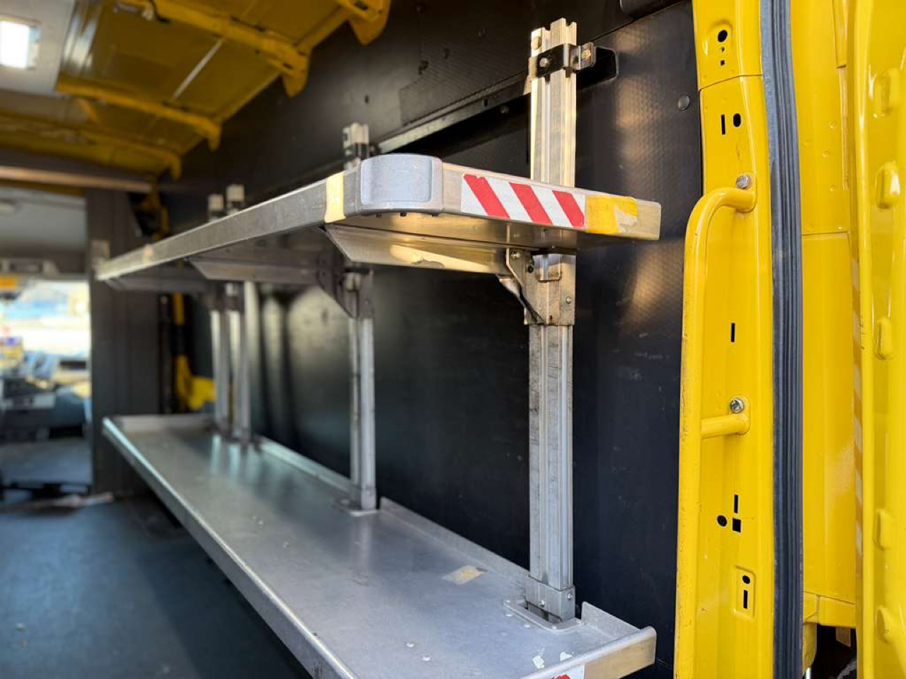 Ford Transit 250 Van High Roof w/Sliding Pass. 148-in. WB EL 2016