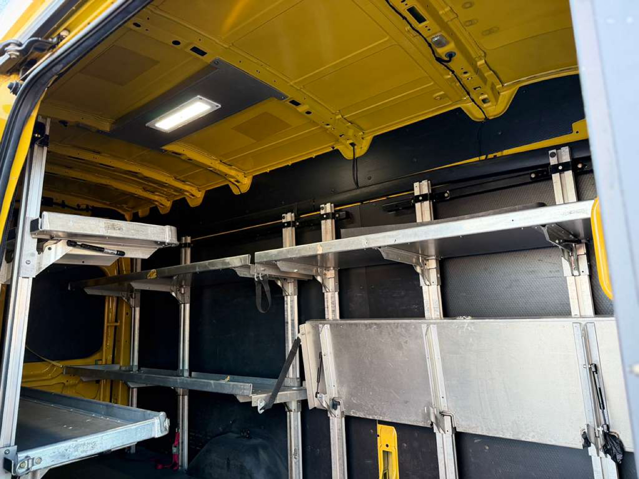 Ford Transit 250 Van High Roof w/Sliding Pass. 148-in. WB EL 2016