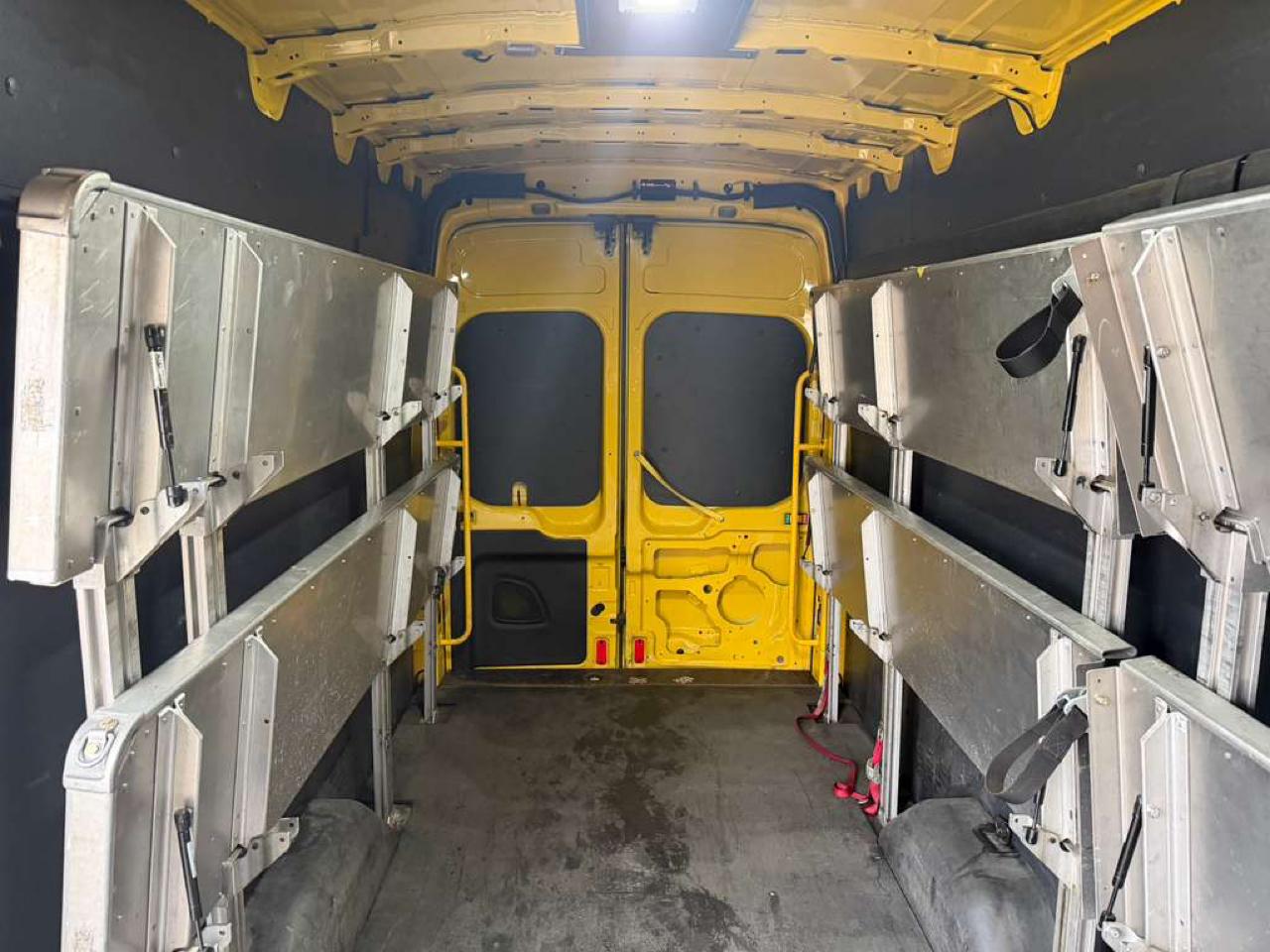 Ford Transit 250 Van High Roof w/Sliding Pass. 148-in. WB EL 2016