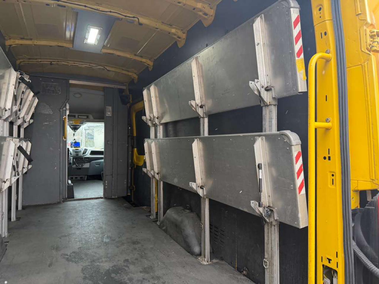 Ford Transit 250 Van High Roof w/Sliding Pass. 148-in. WB EL 2016