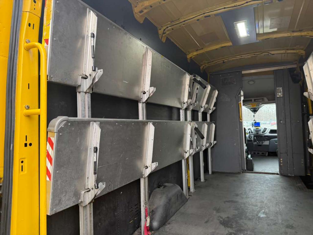 Ford Transit 250 Van High Roof w/Sliding Pass. 148-in. WB EL 2016