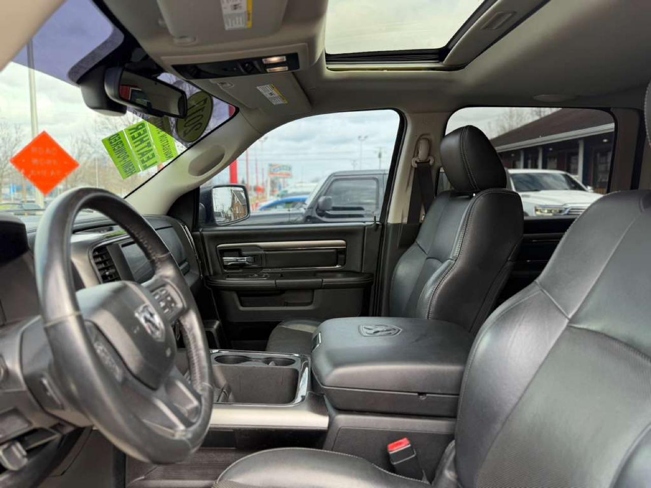 RAM 1500 Sport 4x4 Crew Cab 5'7" Box 2017