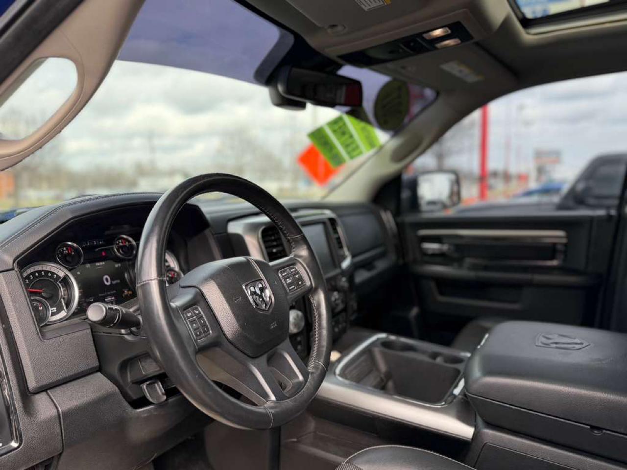 RAM 1500 Sport 4x4 Crew Cab 5'7" Box 2017