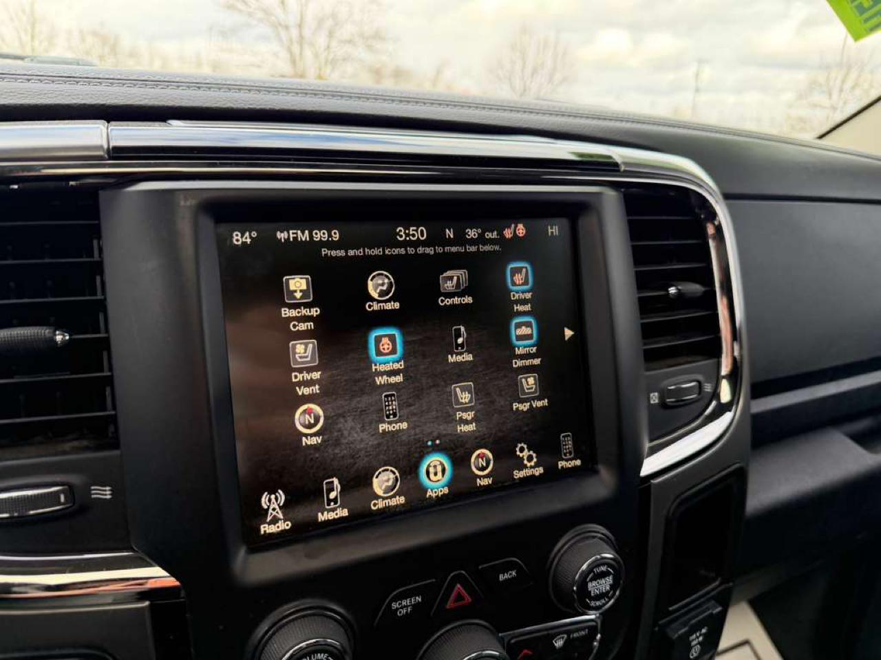 RAM 1500 Sport 4x4 Crew Cab 5'7" Box 2017