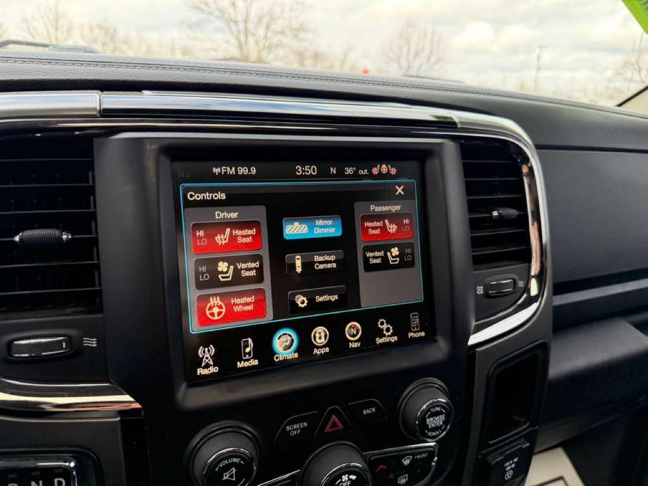 RAM 1500 Sport 4x4 Crew Cab 5'7" Box 2017