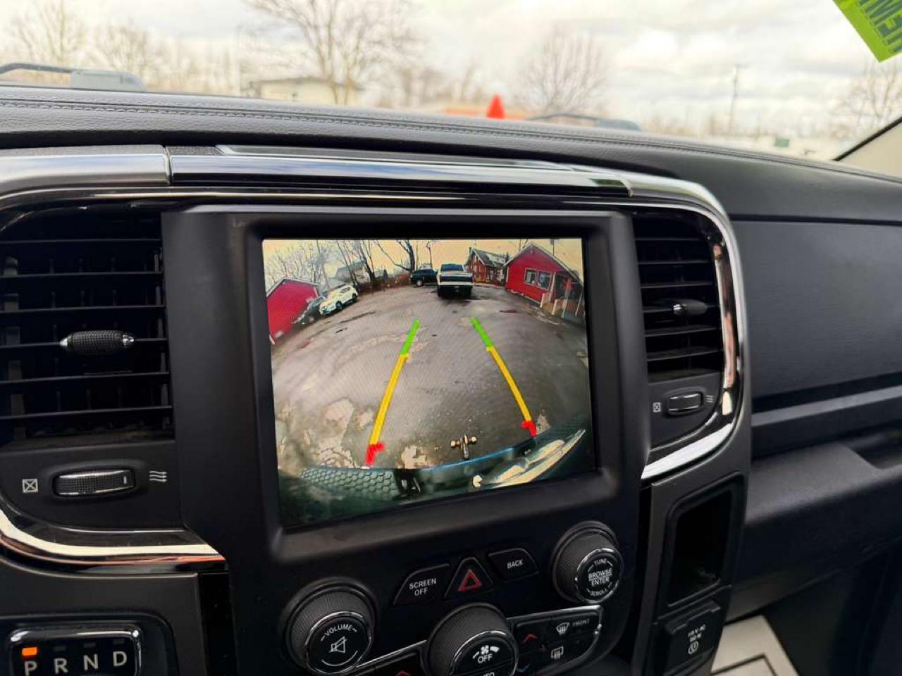 RAM 1500 Sport 4x4 Crew Cab 5'7" Box 2017