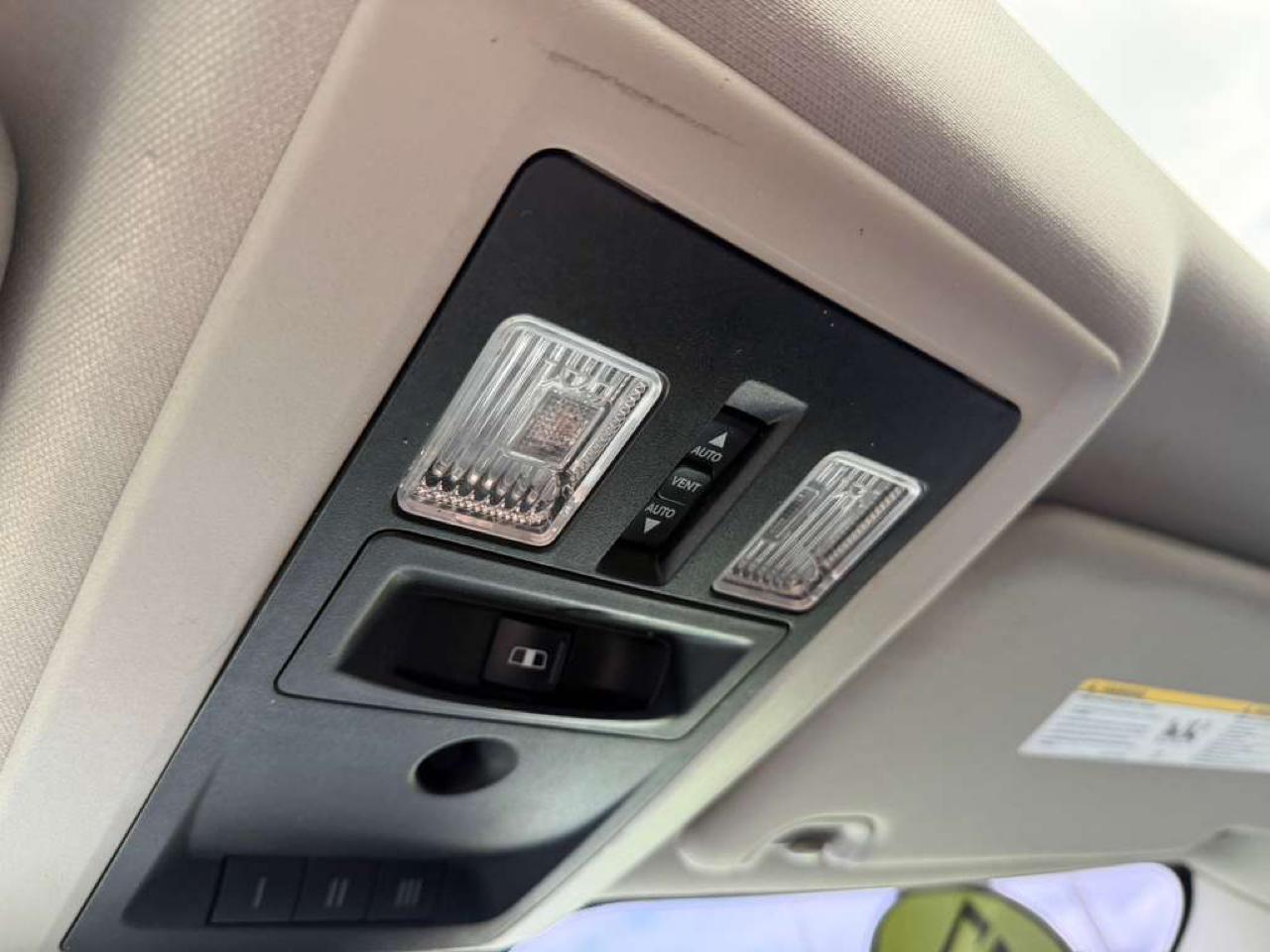 RAM 1500 Sport 4x4 Crew Cab 5'7" Box 2017