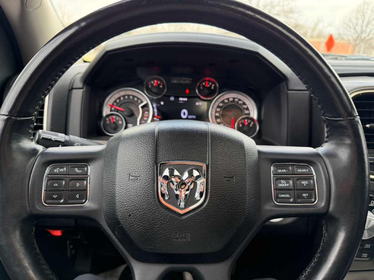 RAM 1500 Sport 4x4 Crew Cab 5'7" Box 2017