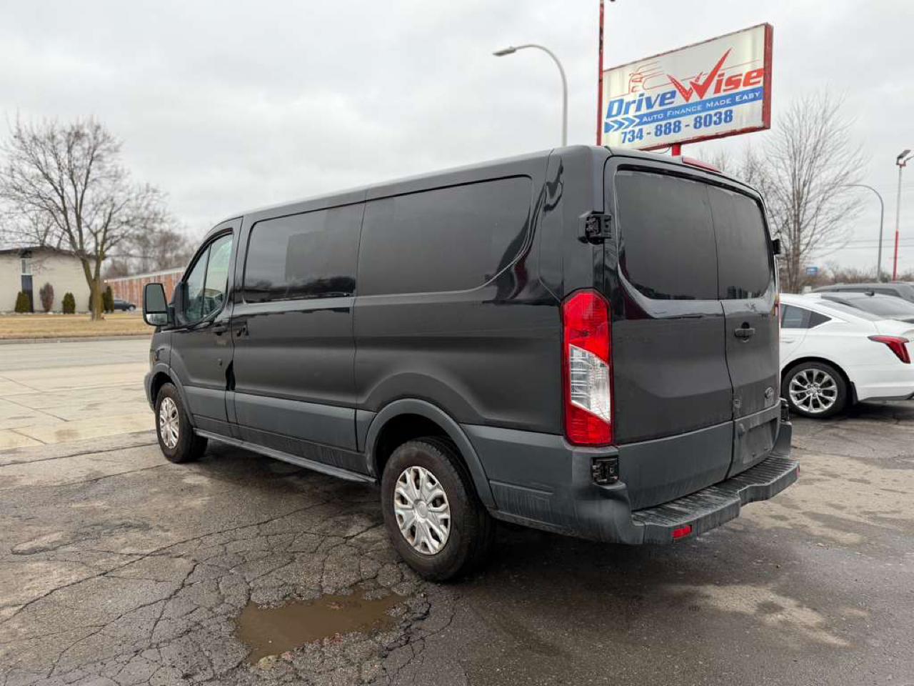 Ford Transit 150 Van Low Roof w/Sliding Pass. 130-in. WB 2016