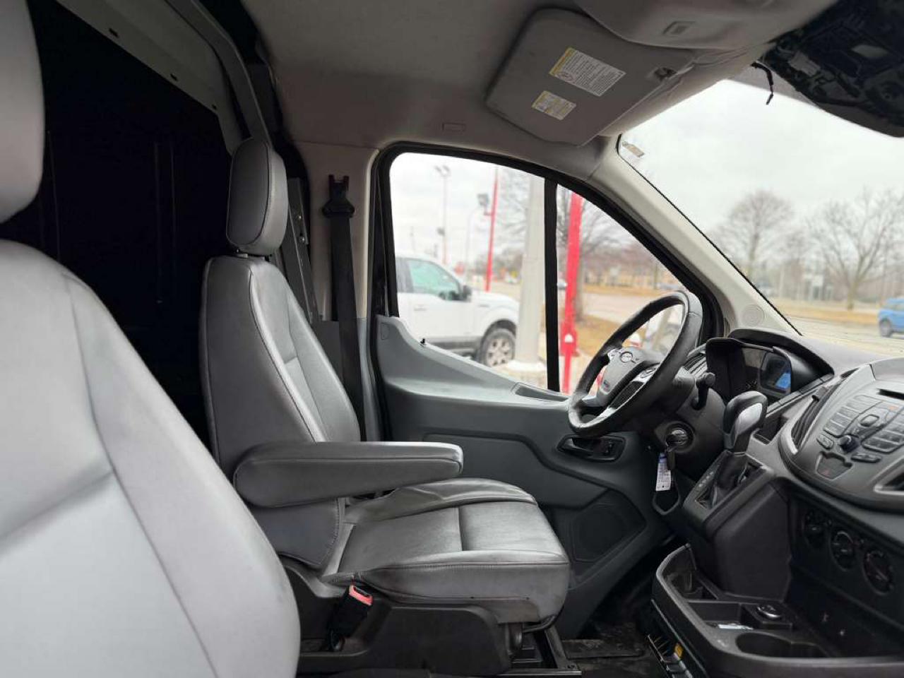 Ford Transit 150 Van Low Roof w/Sliding Pass. 130-in. WB 2016