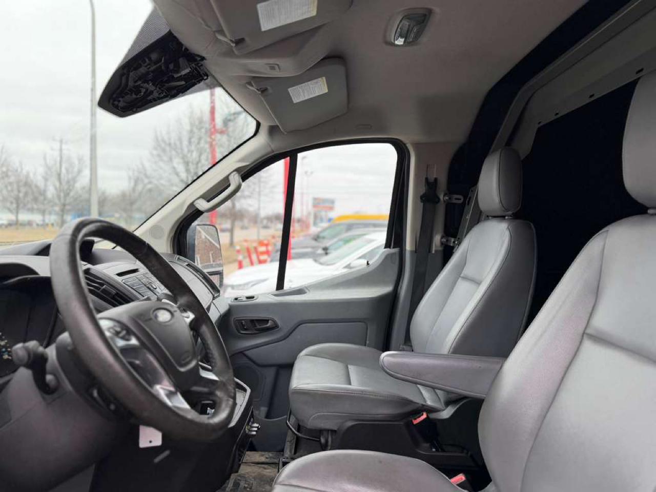 Ford Transit 150 Van Low Roof w/Sliding Pass. 130-in. WB 2016