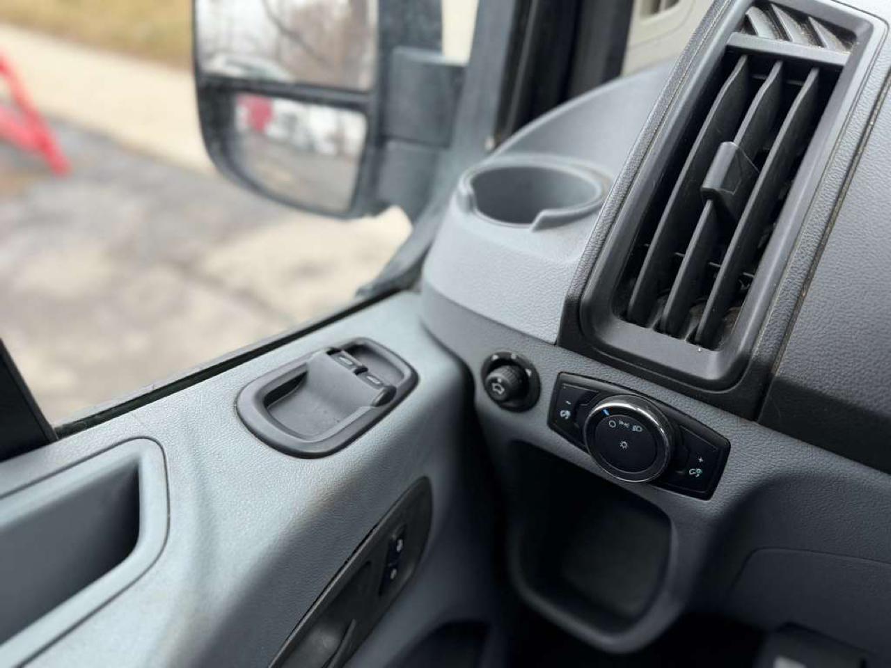 Ford Transit 150 Van Low Roof w/Sliding Pass. 130-in. WB 2016