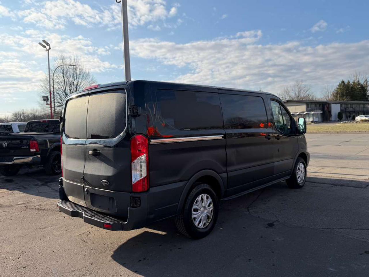 Ford Transit 150 Van Low Roof w/Sliding Pass. 130-in. WB 2016