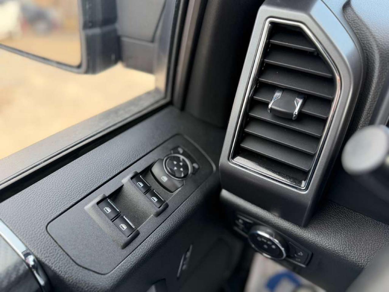 Ford F-150 XLT SuperCrew 5.5-ft. Bed 4WD 2018