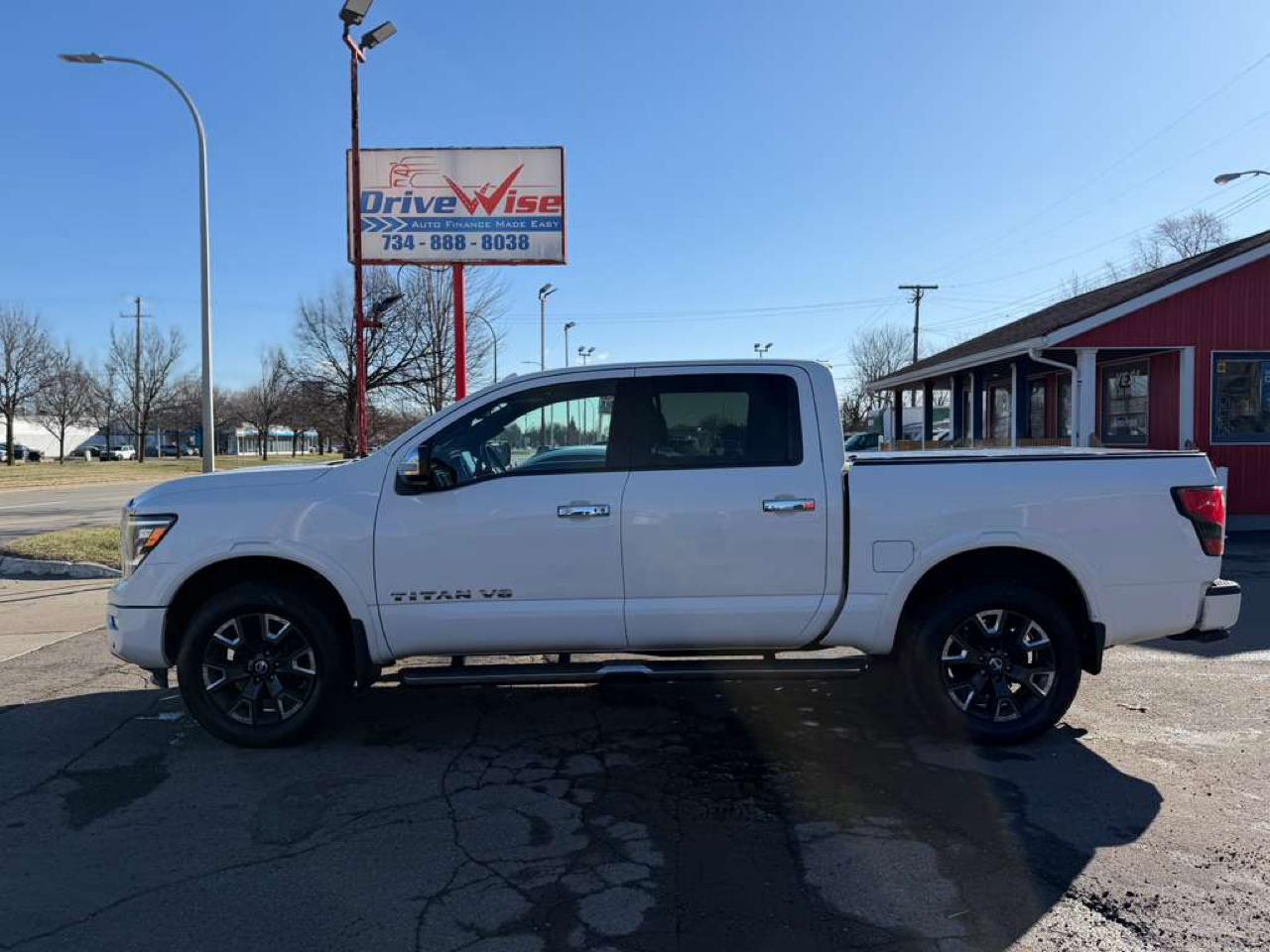 Nissan Titan Platinum Reserve Crew Cab 4WD 2020