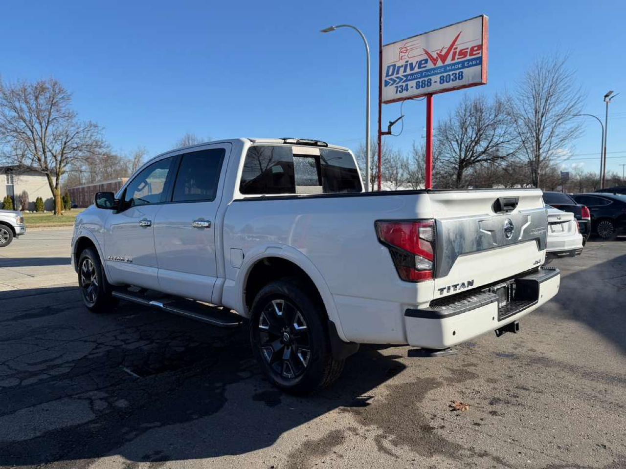 Nissan Titan Platinum Reserve Crew Cab 4WD 2020
