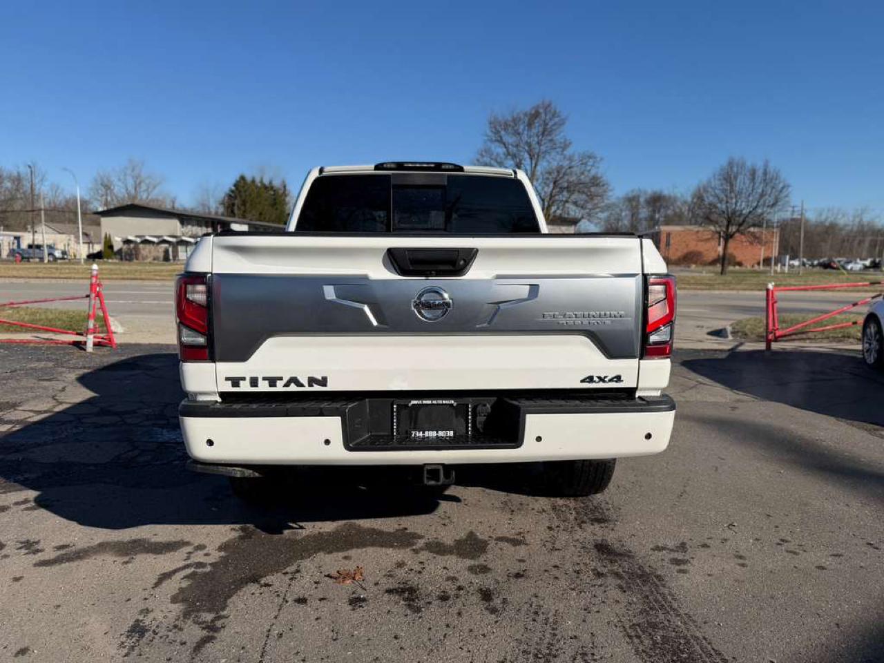 Nissan Titan Platinum Reserve Crew Cab 4WD 2020