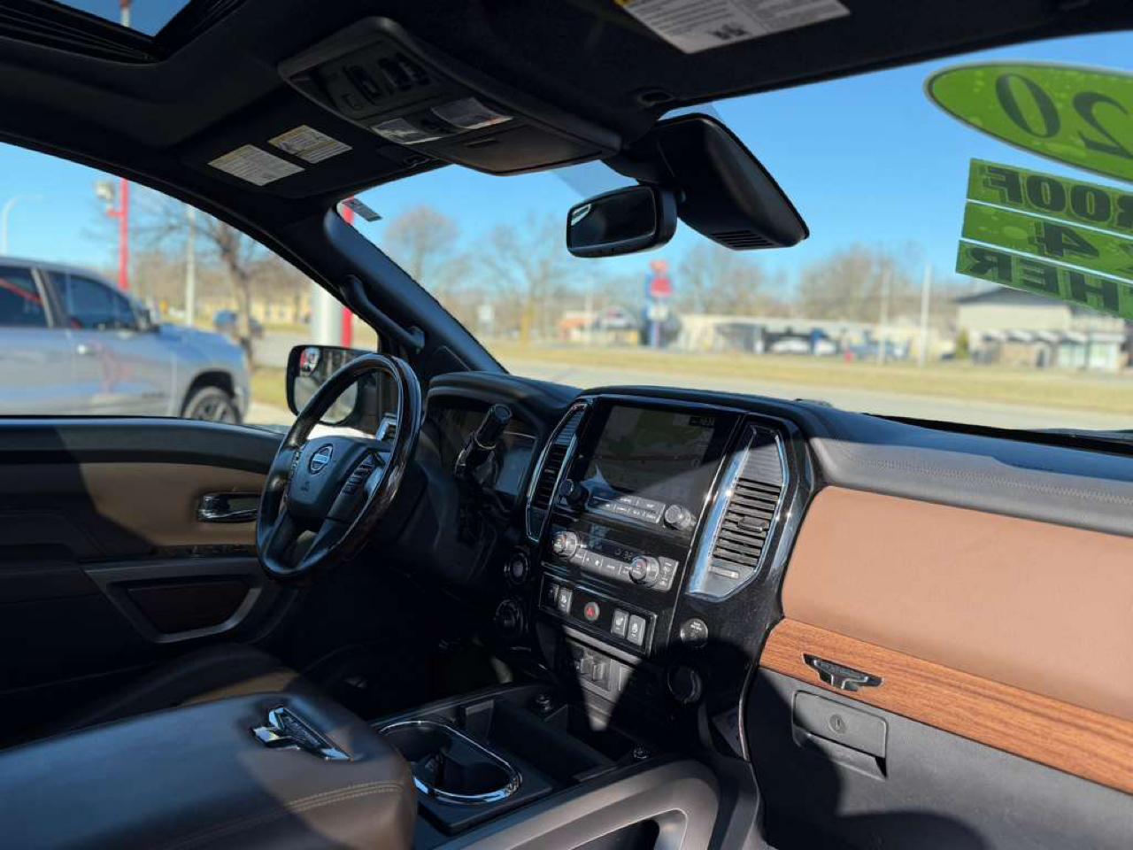 Nissan Titan Platinum Reserve Crew Cab 4WD 2020