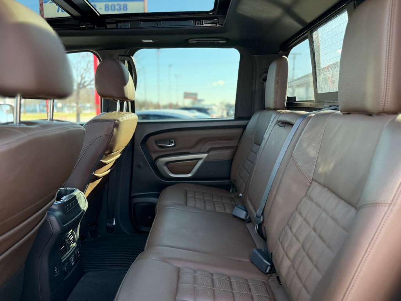 Nissan Titan Platinum Reserve Crew Cab 4WD 2020