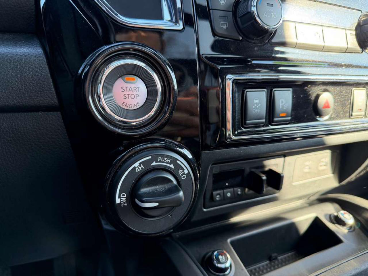 Nissan Titan Platinum Reserve Crew Cab 4WD 2020