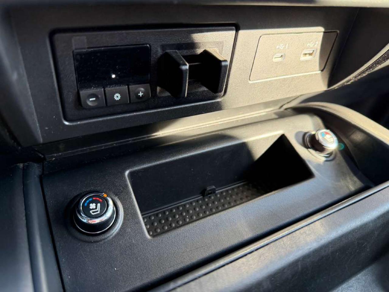 Nissan Titan Platinum Reserve Crew Cab 4WD 2020