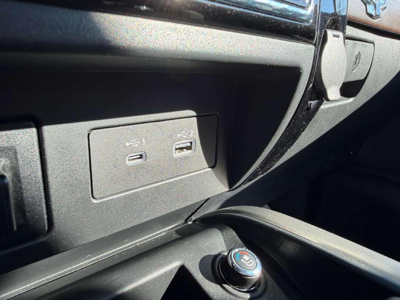 Nissan Titan Platinum Reserve Crew Cab 4WD 2020