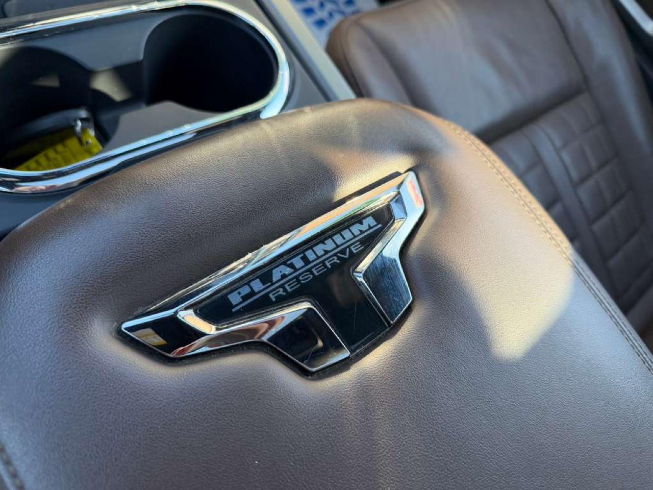 Nissan Titan Platinum Reserve Crew Cab 4WD 2020