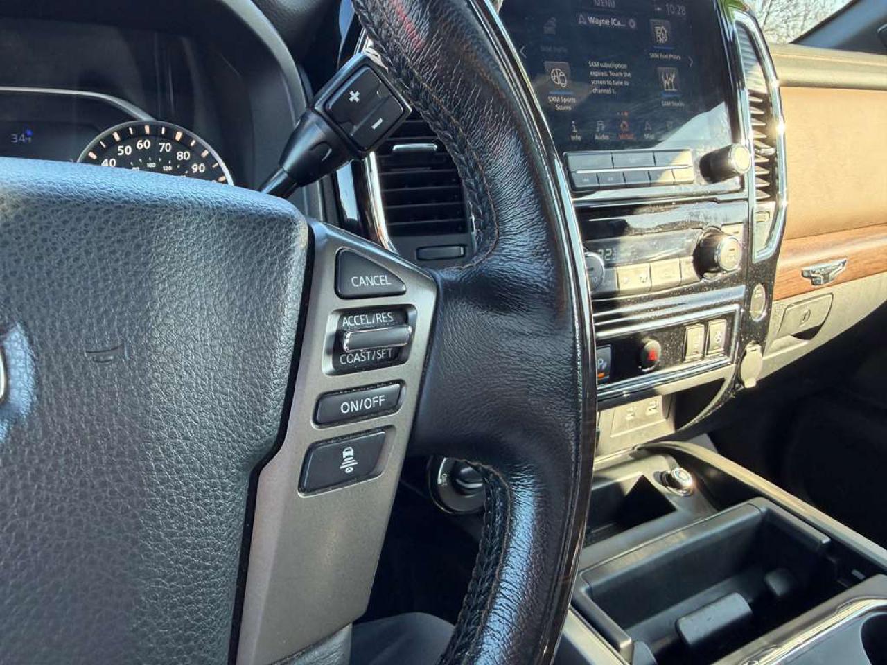 Nissan Titan Platinum Reserve Crew Cab 4WD 2020