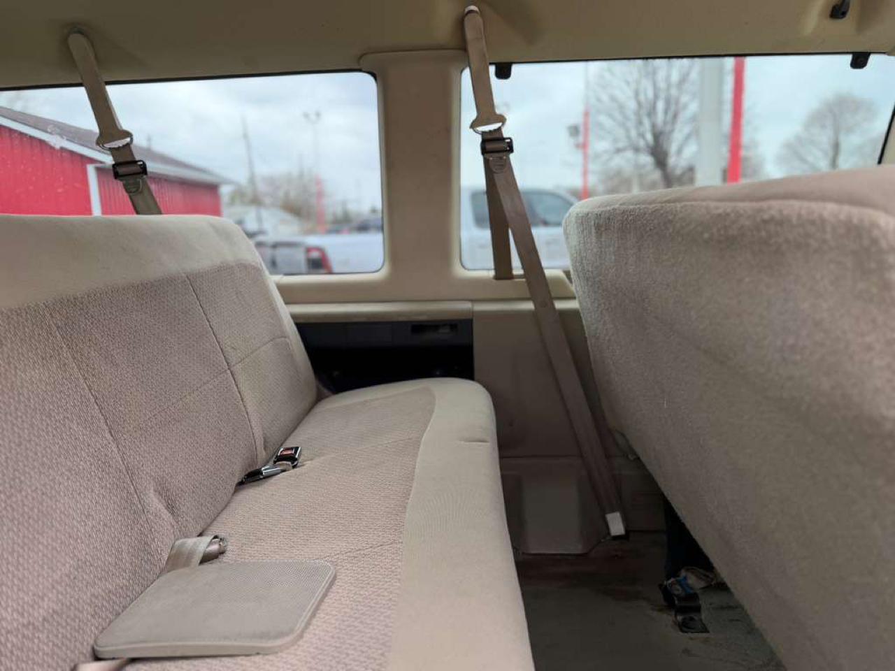 Ford Econoline E-150 XL 2006