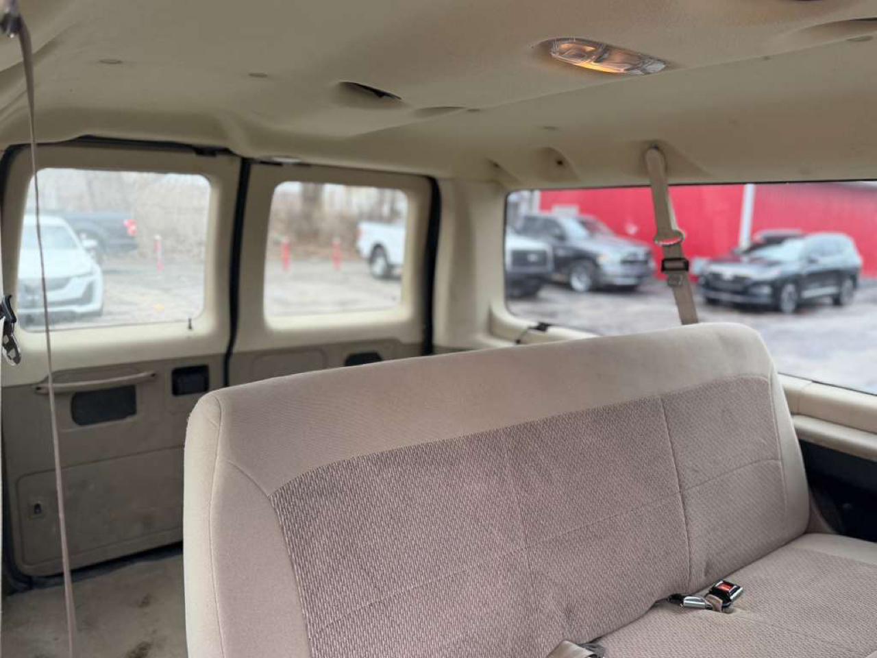 Ford Econoline E-150 XL 2006