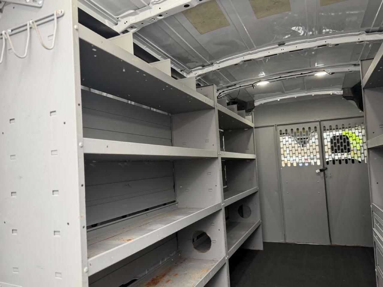 Ford Transit 250 Van Med. Roof w/Sliding Pass. 148-in. WB 2020