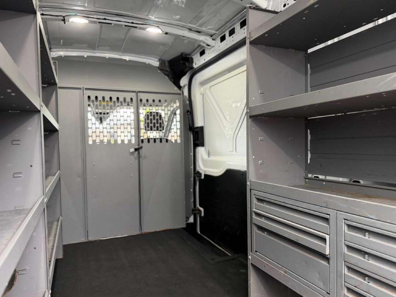 Ford Transit 250 Van Med. Roof w/Sliding Pass. 148-in. WB 2020