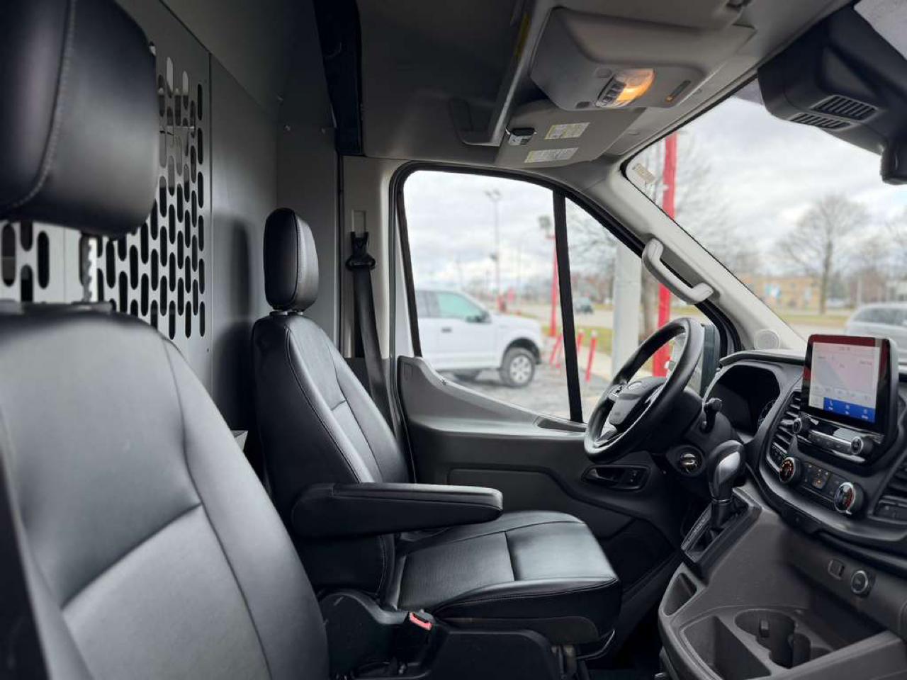 Ford Transit 250 Van Med. Roof w/Sliding Pass. 148-in. WB 2020