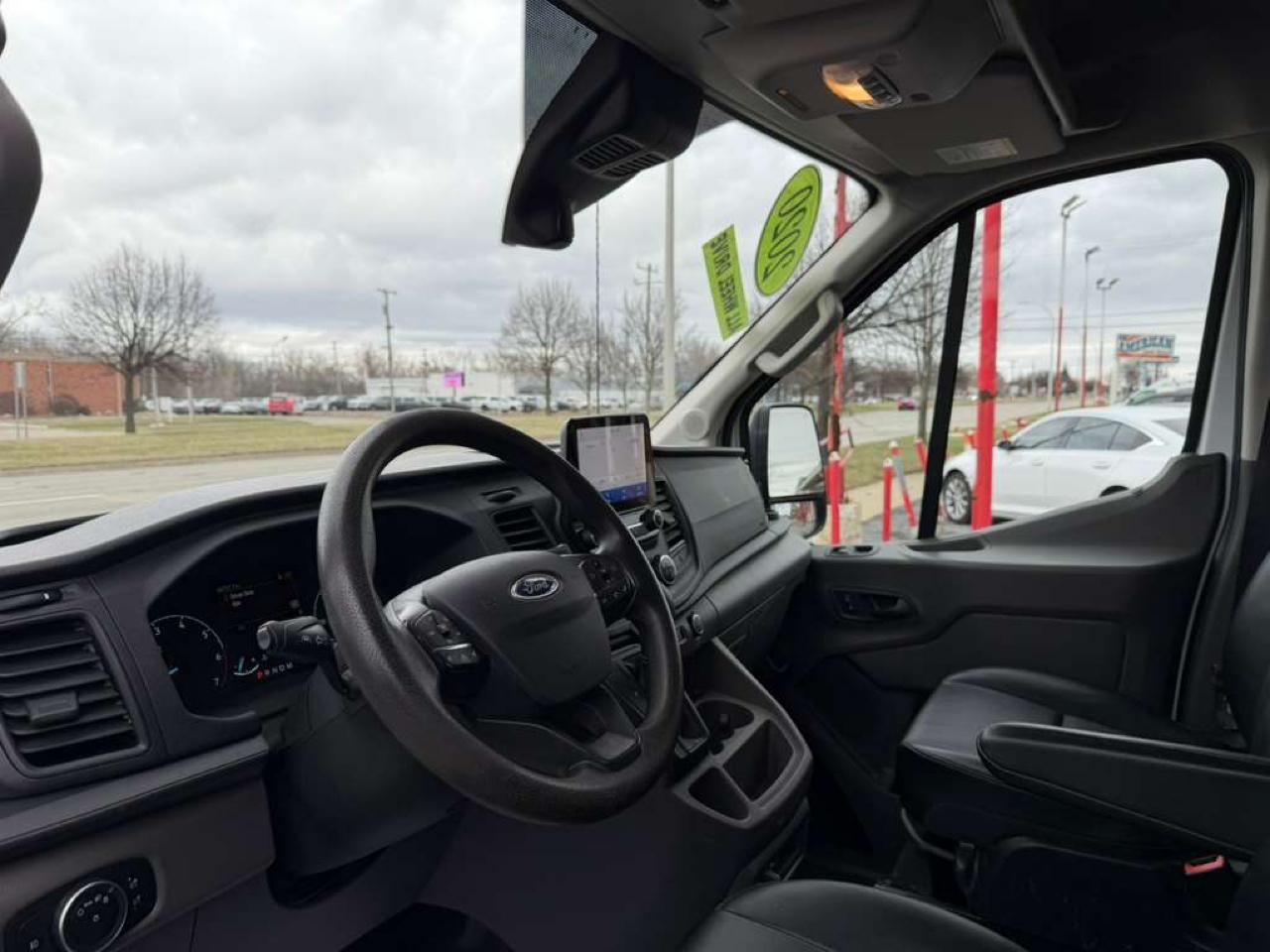 Ford Transit 250 Van Med. Roof w/Sliding Pass. 148-in. WB 2020